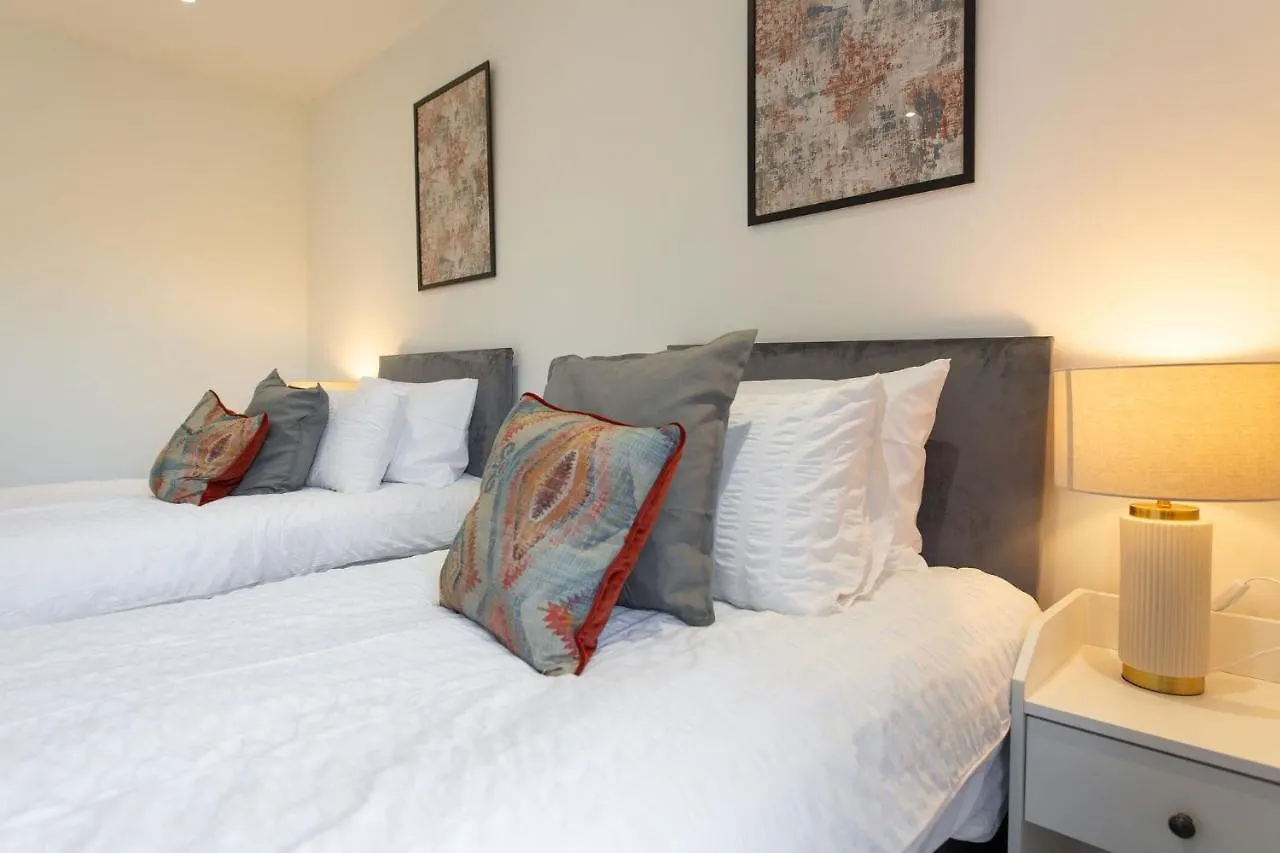 Stayright Central Flats In Cardiff With Designated Parking United Kingdom